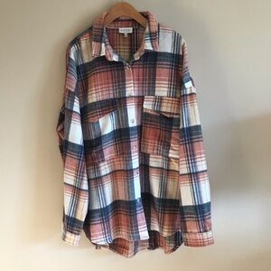 Vici Acora thick shacket, size large, colors pink, peach and navy plaid